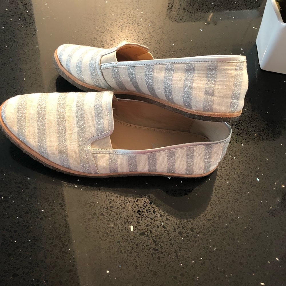 Flats - Picture 4 of 5